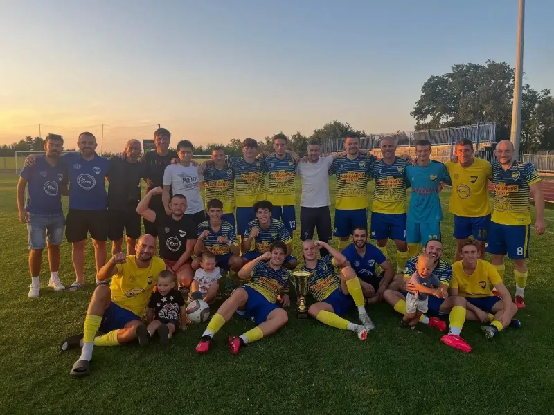 FK Senta - Glavni - 10